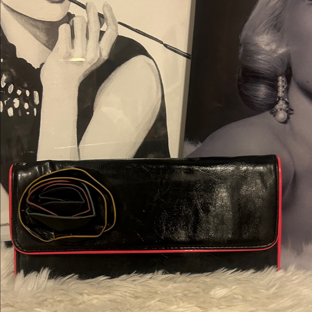 Steve Madden Elegant Black Clutch with Red Accents